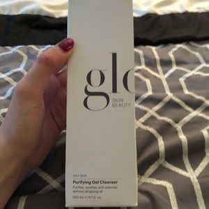 Glo Skin Beauty Cleanser